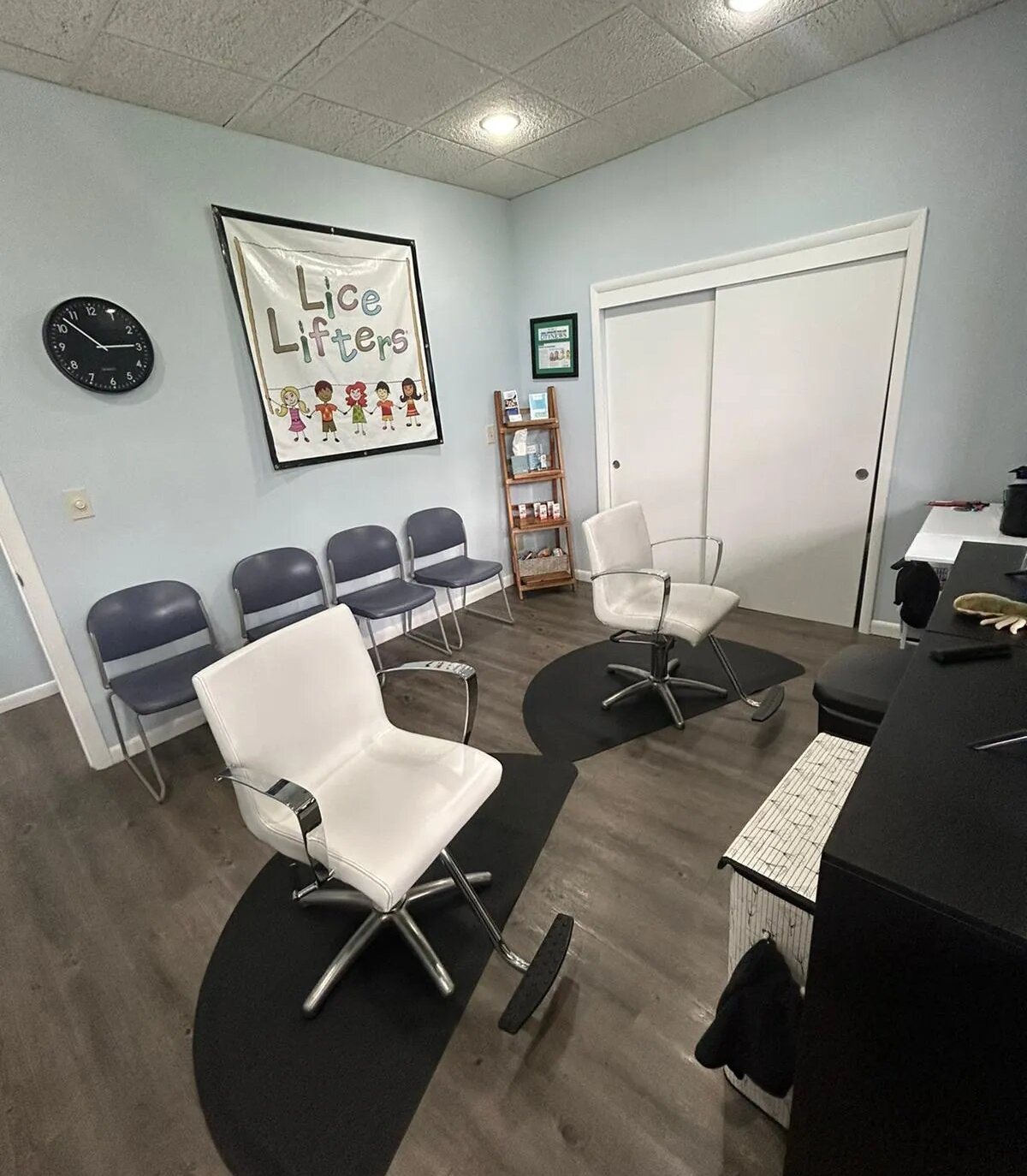 Lice treatment chairs at Lice Lifters of Palm Beach County in Boca Raton, FL